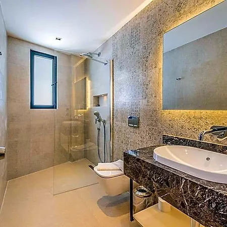 فندق Seatown 3*