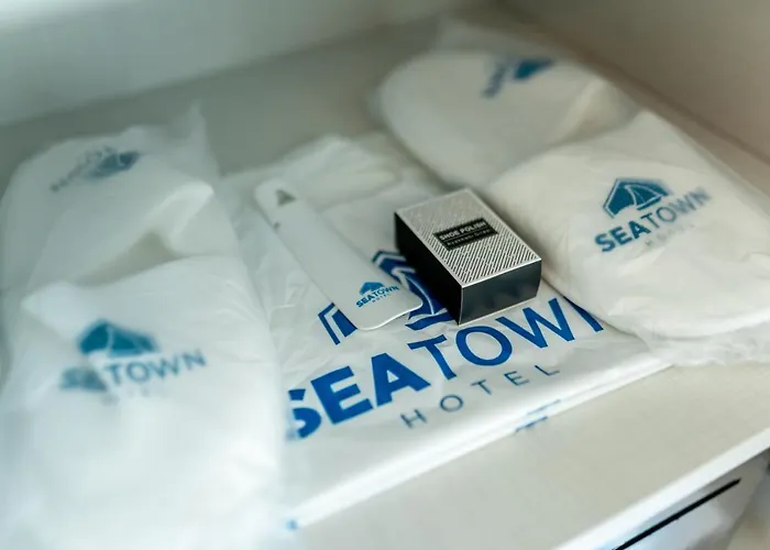 Seatown Hotel 3*